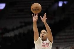 金州勇士拒绝零操作，追求布罗格登减轻库里压力 五小特质助力球队