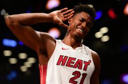 曝上海签约白边与洛夫顿+弗格搭档 却因CBA特殊规定无法组豪阵