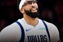 突发！詹姆斯留在湖人了！骑士招募詹姆斯！