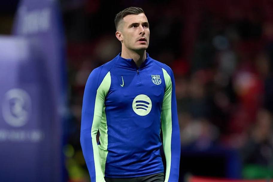 巴塞罗那敲定门将离队方案,意外续约佩尼亚,避免人财两空