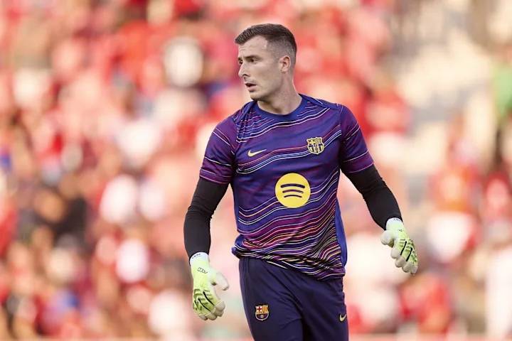 巴塞罗那敲定门将离队方案,意外续约佩尼亚,避免人财两空