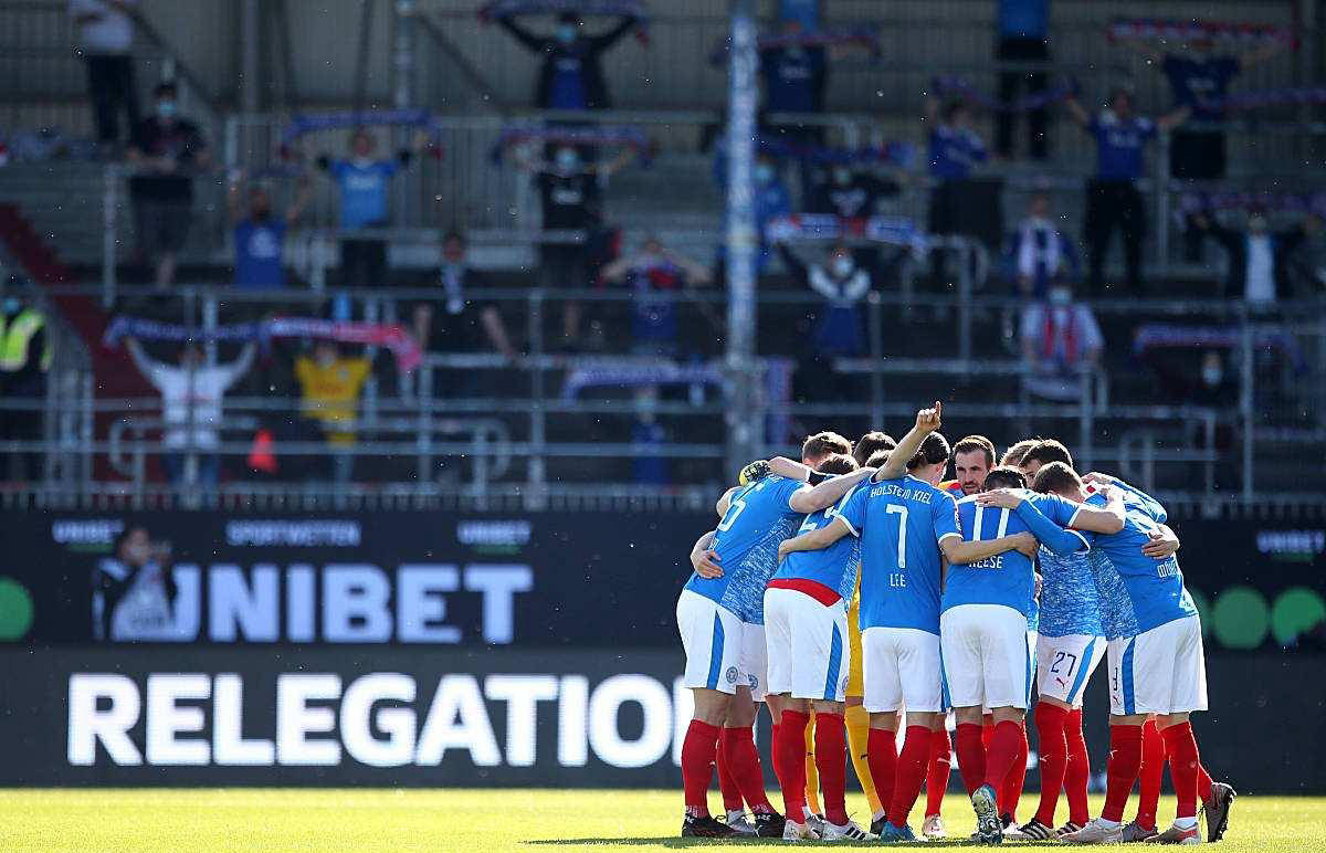 升班马比勒菲尔德力争连胜!降班马荷尔斯泰因基尔面临挑战!