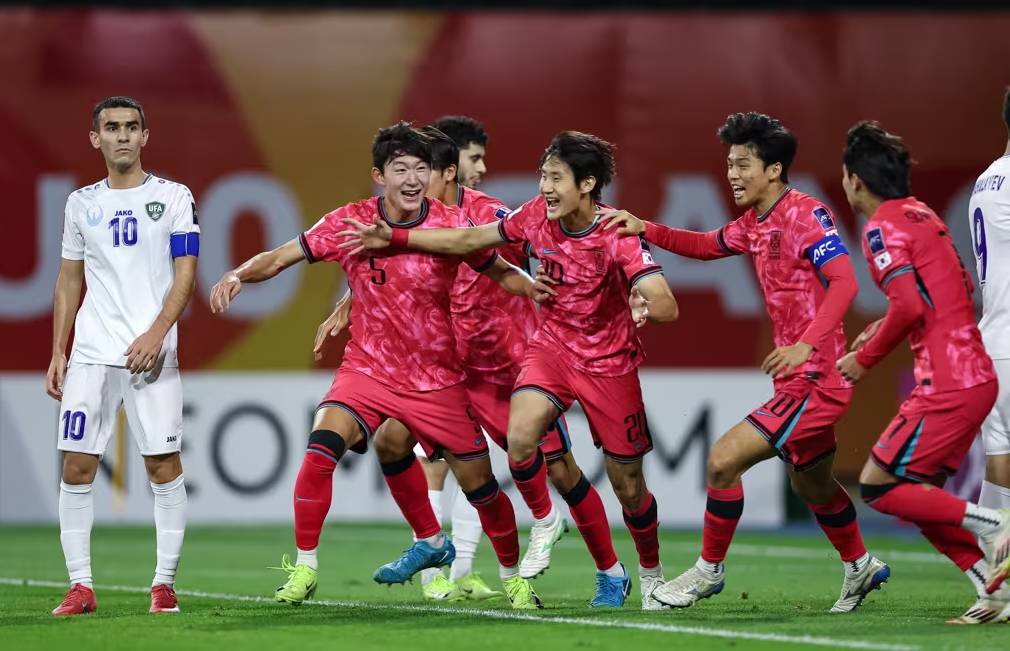 U20世界杯16强诞生!亚洲两队出线,巴西出局,日本全胜却遇法国