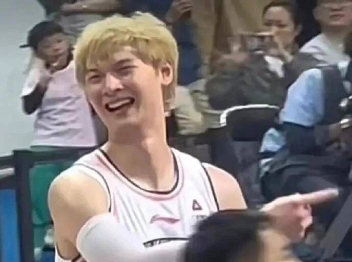 重磅加盟！你好，CBA！冠军外援二次联手张镇麟