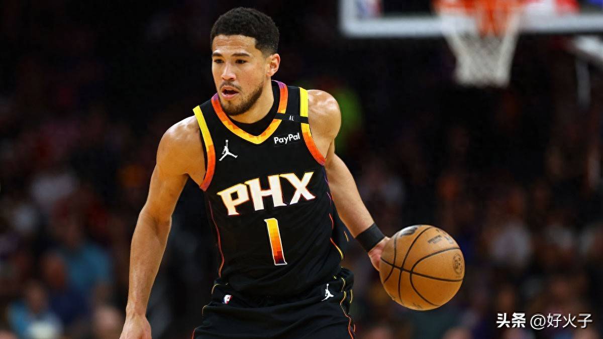 坏消息，太阳队德文·布克因打湖人队时腹股沟拉伤至少缺席一周