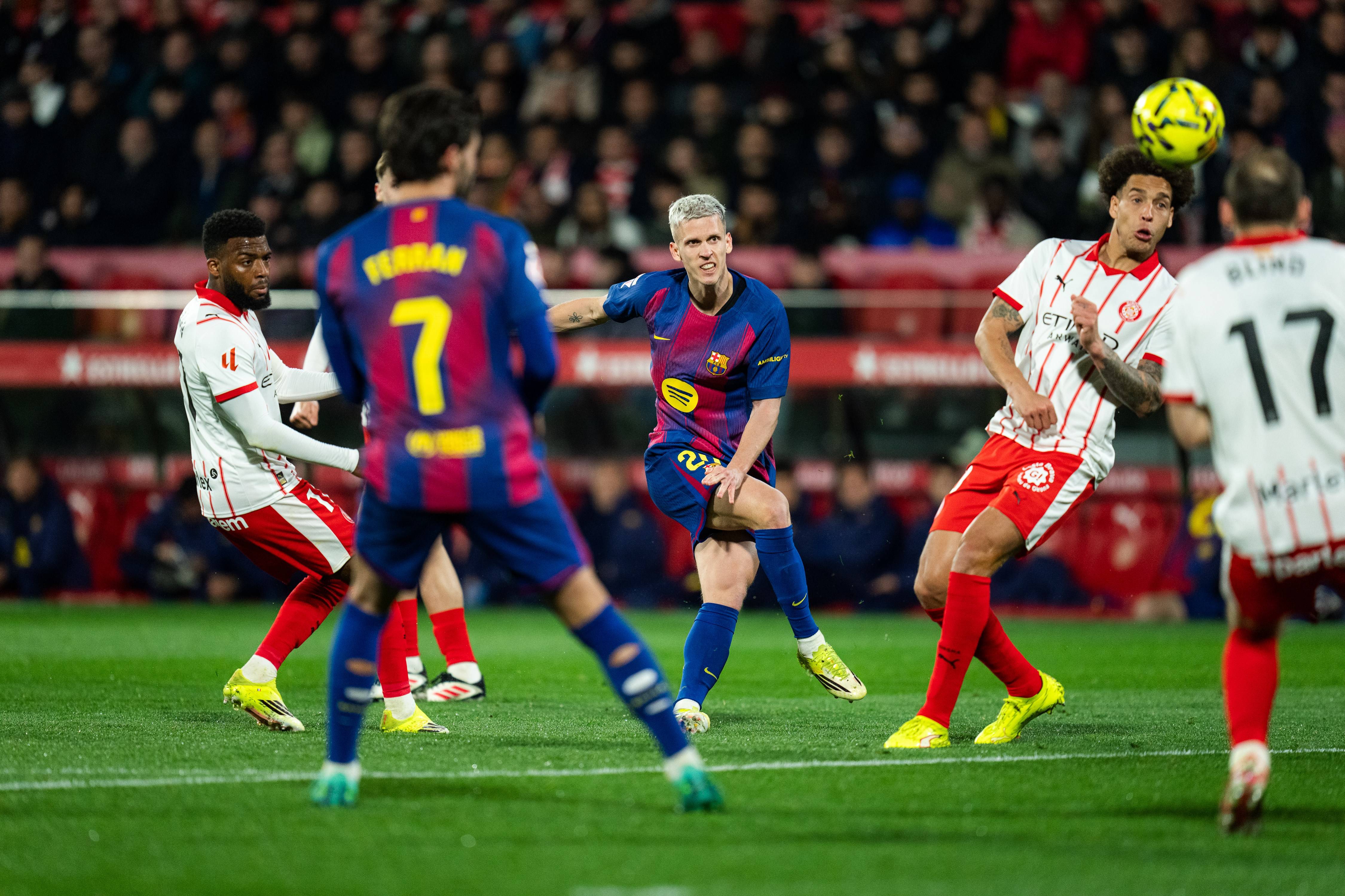 （体育）足球——西甲：巴萨不敌赫罗纳